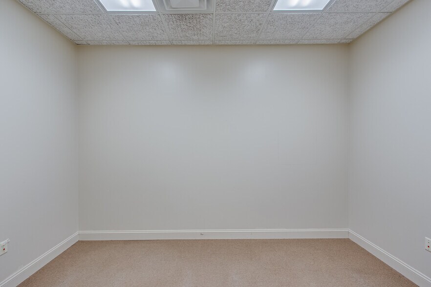 More Photos Of 3030 McEver Rd, Gainesville Medical For Sale