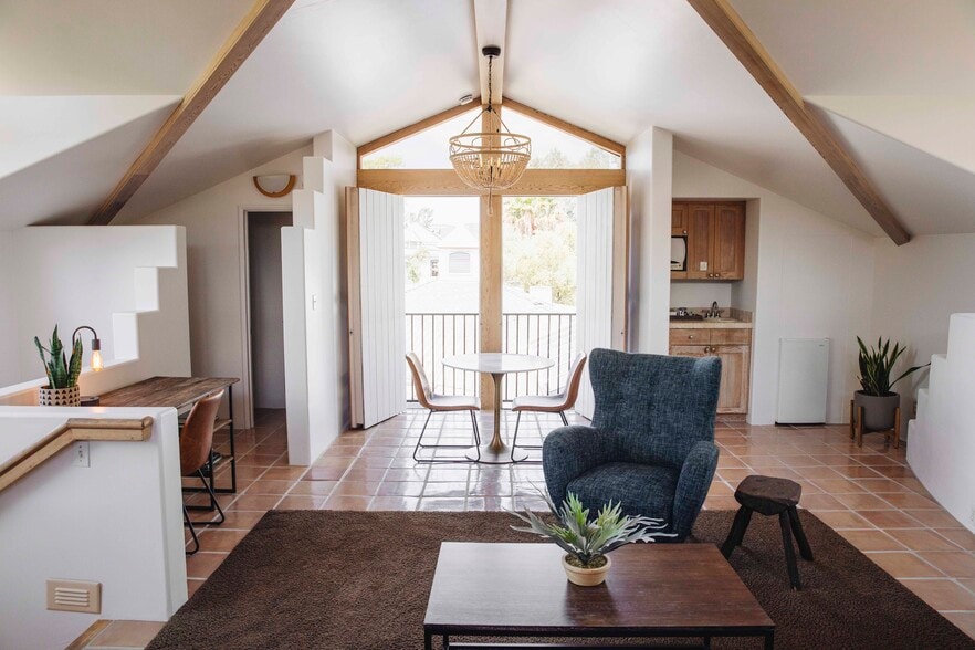More Photos Of 310 1st St E, Sonoma Hotel For Sale