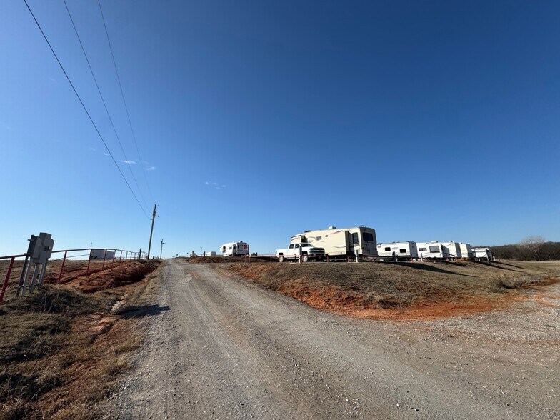 More Photos Of 2601 US-277, Ninnekah Trailer Camper Park For Sale