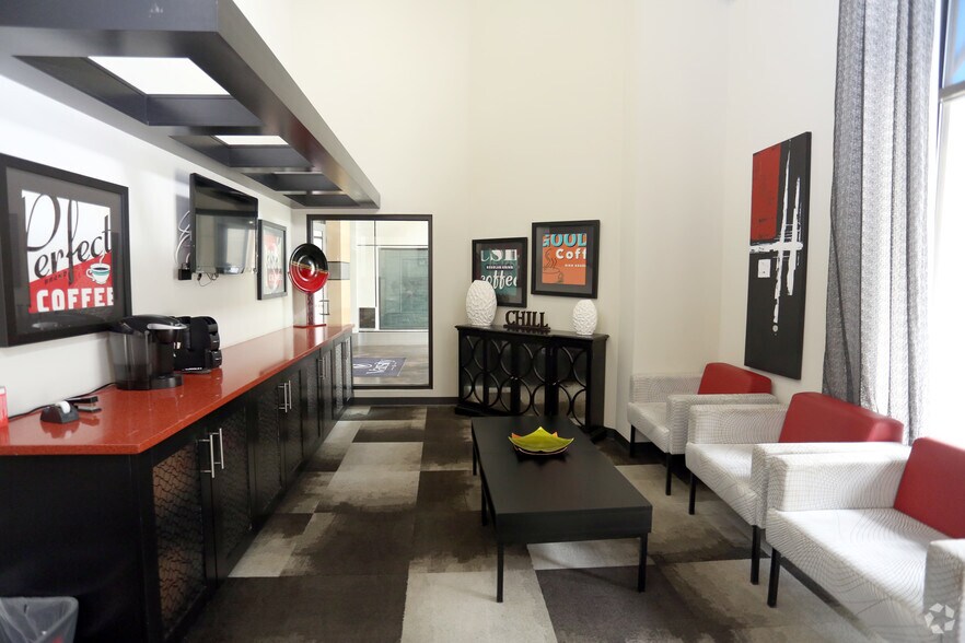 More Photos Of 30 W Biddle St, Baltimore Apartments For Lease