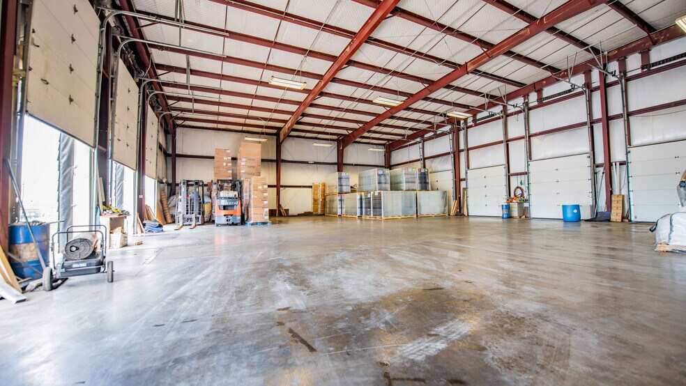 More Photos Of 4335 Paradise Rd, Watsontown Warehouse For Sale