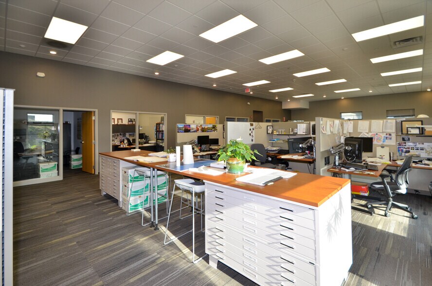 More Photos Of 970 S 29th St W, Billings Office For Sale
