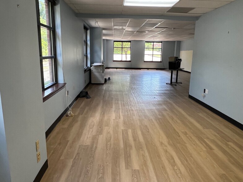 More Photos Of 8625 Crown Crescent Ct, Charlotte Loft Creative Space For Sale