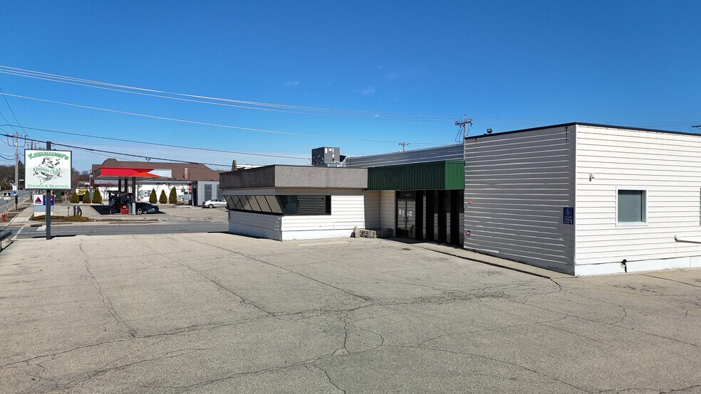 More Photos Of 1025 N Sherman Ave, Madison Freestanding For Lease