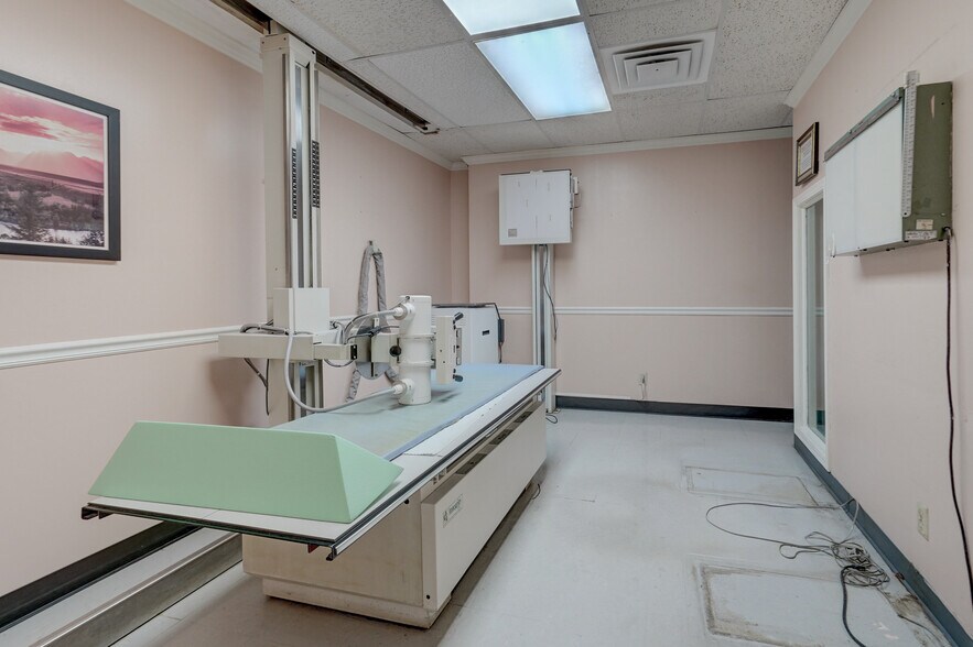 More Photos Of 3100 S Elm Pl, Broken Arrow Medical For Lease