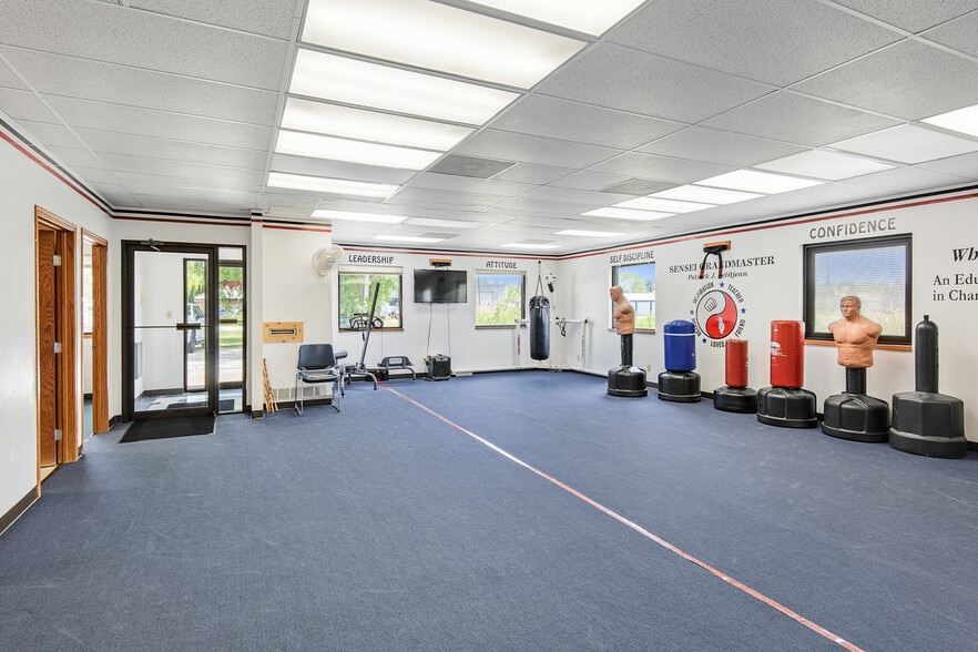 More Photos Of 2270 Salscheider Ct, Howard Warehouse For Sale