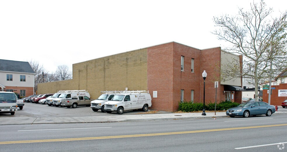 More Photos Of 5808 York Rd, Baltimore Office For Sale