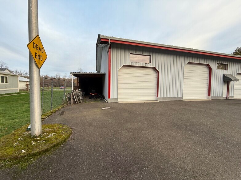 More Photos Of 3935 NE Everett St, Camas Specialty For Sale