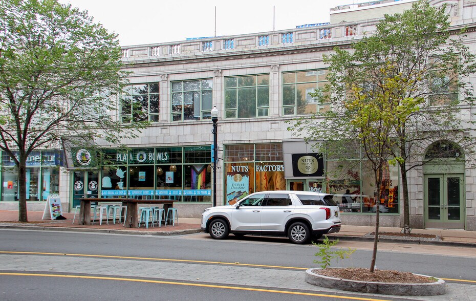 More Photos Of 2-30 South Park St, Montclair Storefront Retail Office For Lease