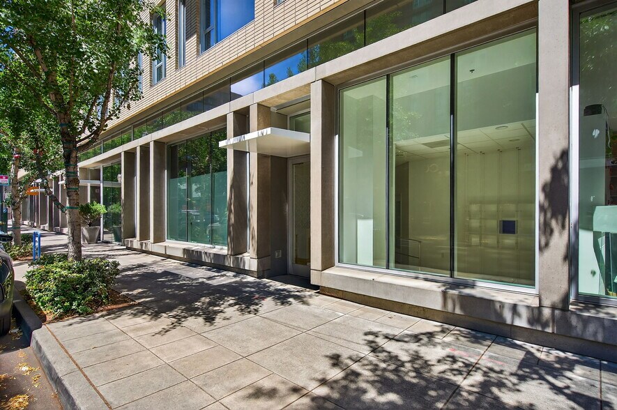 More Photos Of 923 NW Glisan St, Portland Apartments For Lease