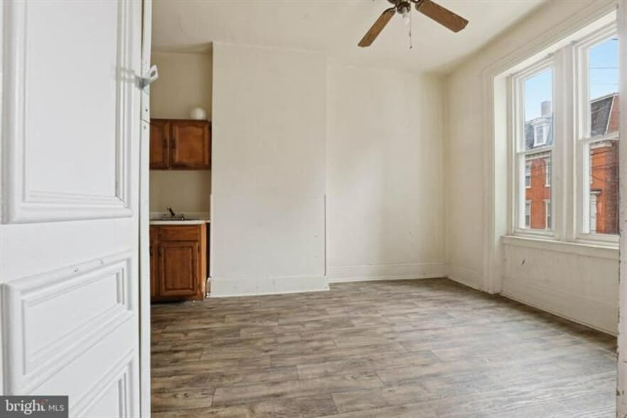 More Photos Of 233 W Chestnut St, Lancaster Apartments For Sale