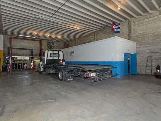More Photos Of 995 NW 72nd St, Miami Warehouse For Lease