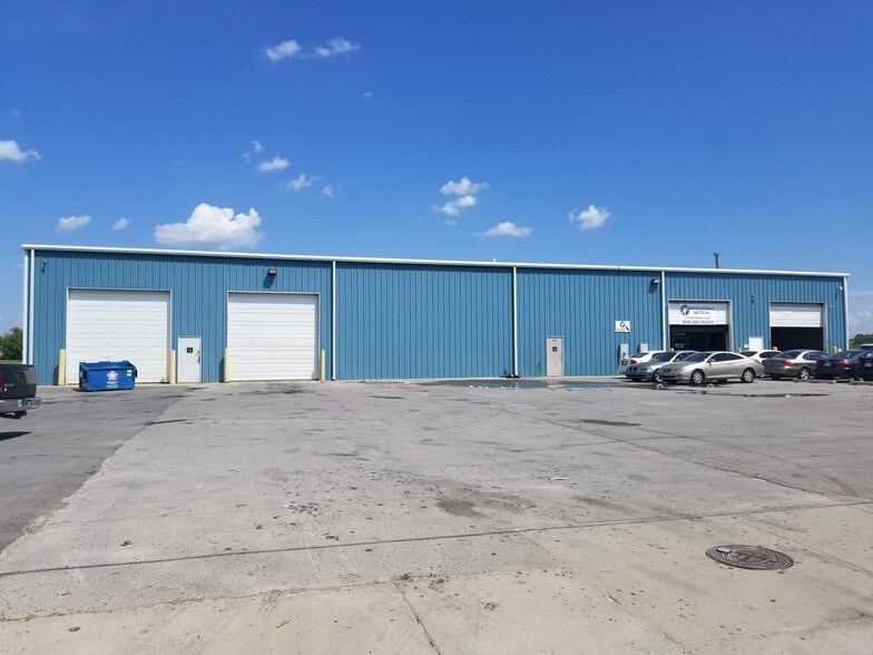 More Photos Of 5627-5629 S 107th East Ave, Tulsa Warehouse For Lease