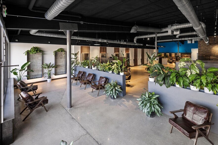 More Photos Of 6421-6517 W Ustick Rd, Boise Freestanding For Sale