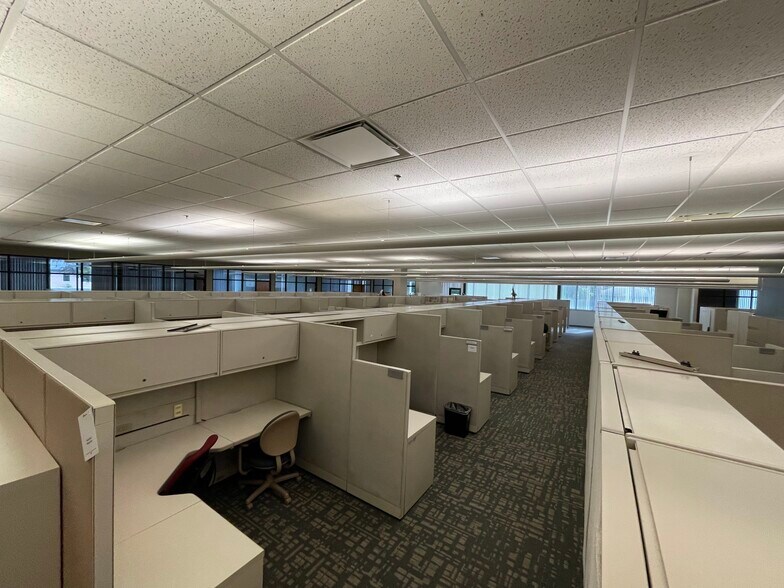 More Photos Of 4800 Concentric Blvd, Saginaw Office For Lease
