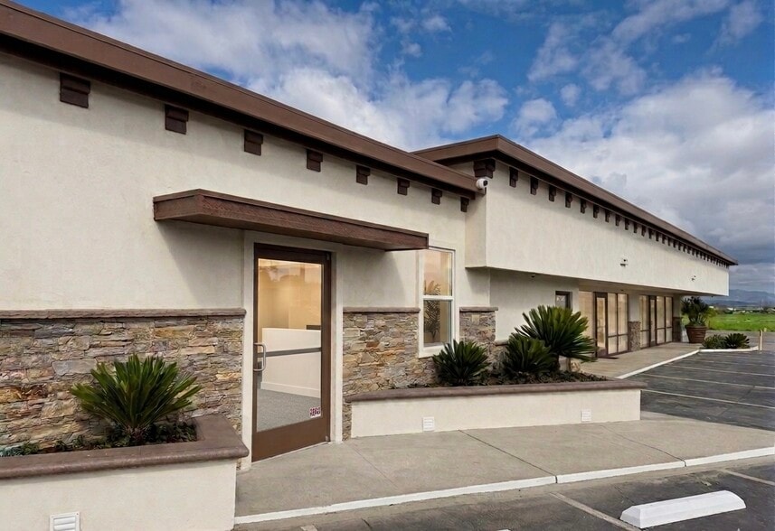 More Photos Of 24639 Arch St, Santa Clarita Office For Lease