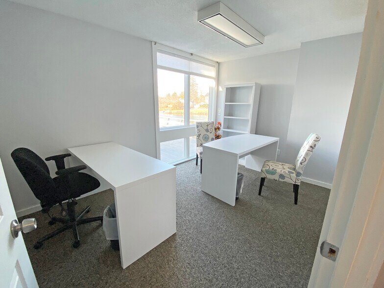 More Photos Of 500 Market St, Portsmouth Office For Sale