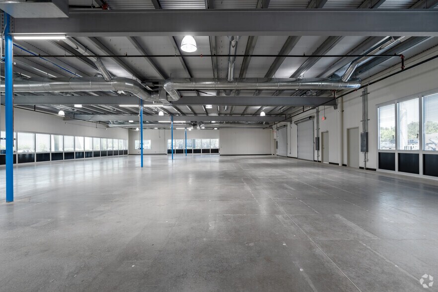 More Photos Of 1320 Arrow Point Dr, Cedar Park Unknown For Lease