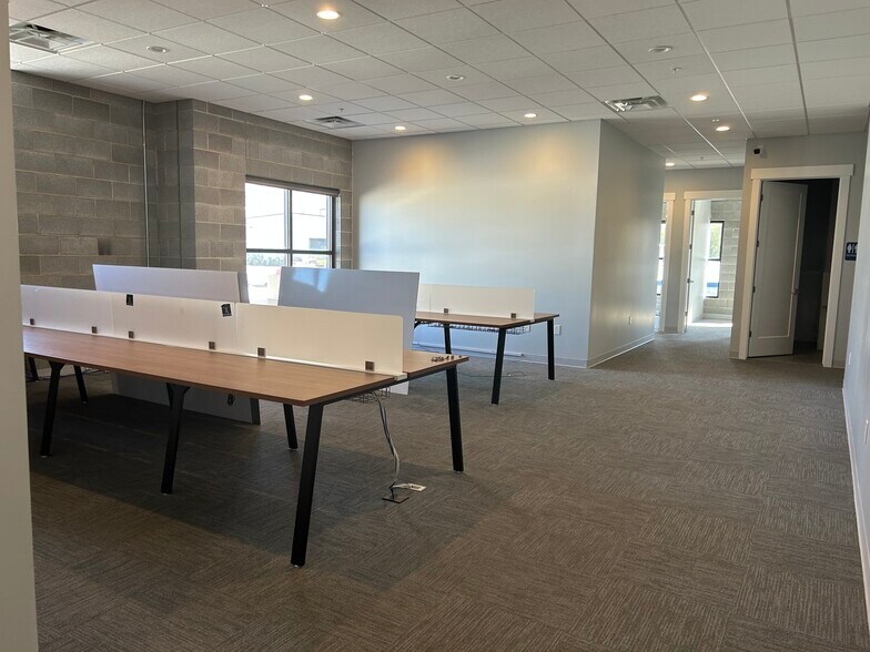 More Photos Of 564 W 700 S, Pleasant Grove Office For Lease