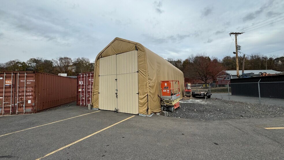 More Photos Of 309 S Main St, Phillipsburg Office For Sale