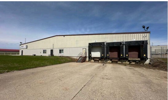 More Photos Of 15401 Industrial Dr, Schoolcraft Warehouse For Lease