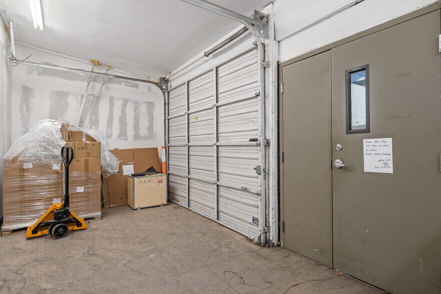 More Photos Of 2728 S La Cienega Blvd, Los Angeles Office For Lease