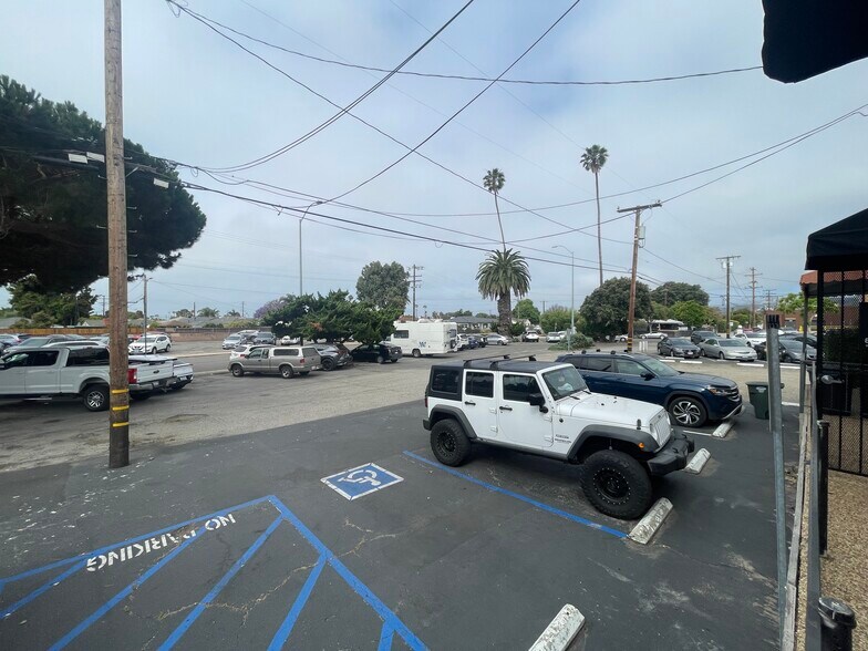 More Photos Of 2494-2498 E Main St, Ventura Storefront For Lease