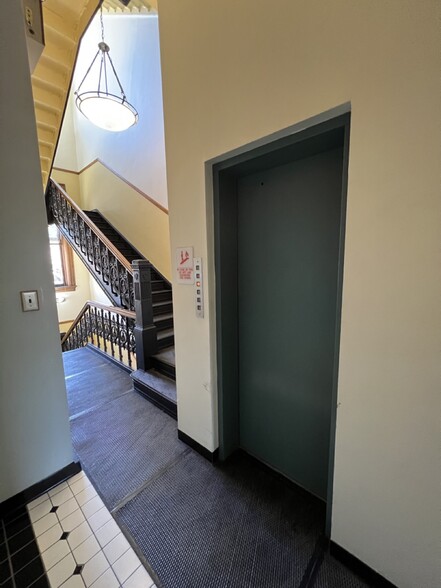 More Photos Of 132 S Main St, Greensburg Office For Sale