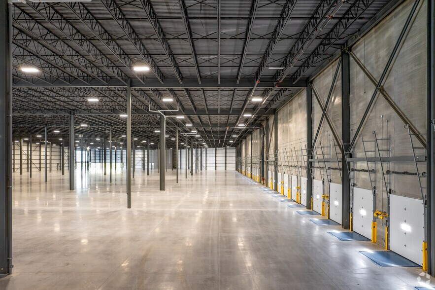 More Photos Of 3540 Wyecroft Rd, Oakville Unknown For Sale