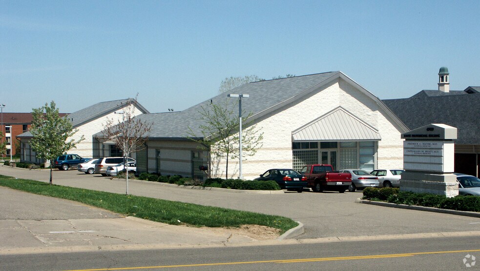 More Photos Of 4909 Munson St NW, Canton Medical For Lease