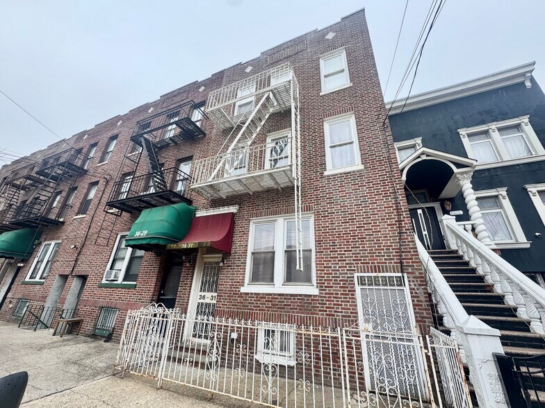 Primary Photo Of 36-31 30th St, Astoria Apartments For Sale