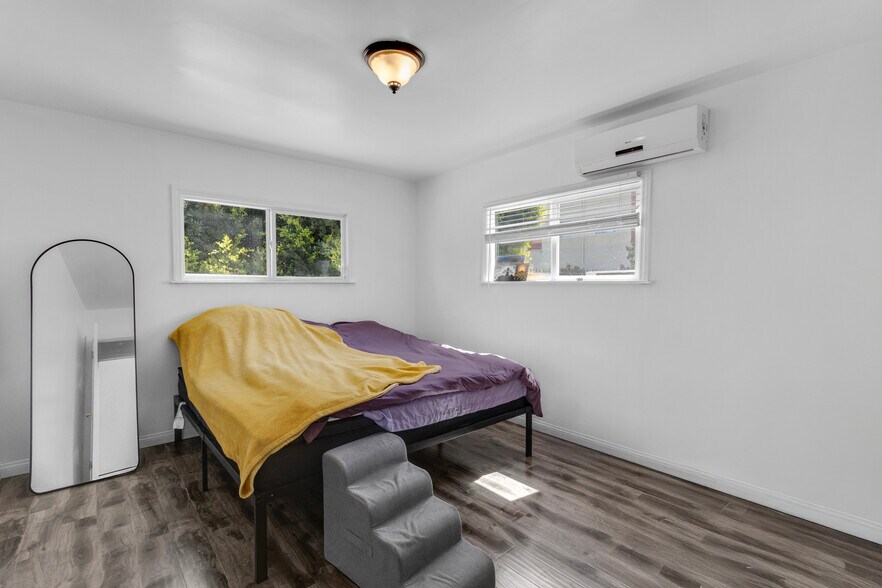 More Photos Of 7151-7157 Foothill Blvd, Tujunga Auto Repair For Sale