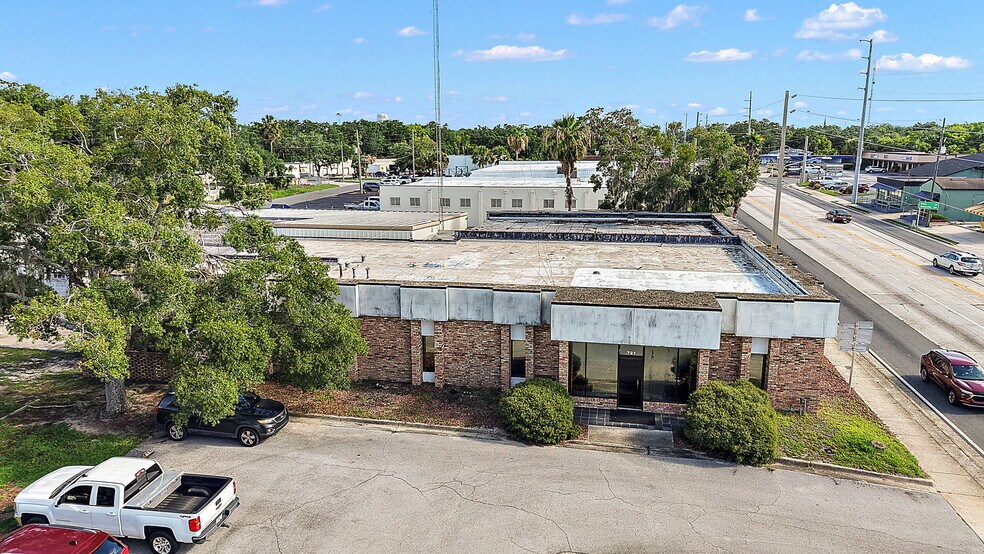 More Photos Of 727 S 14th St, Leesburg Office For Sale