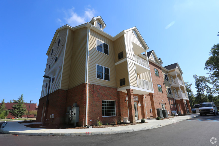 More Photos Of 200 Fountains Ln, Poquoson Apartments For Sale