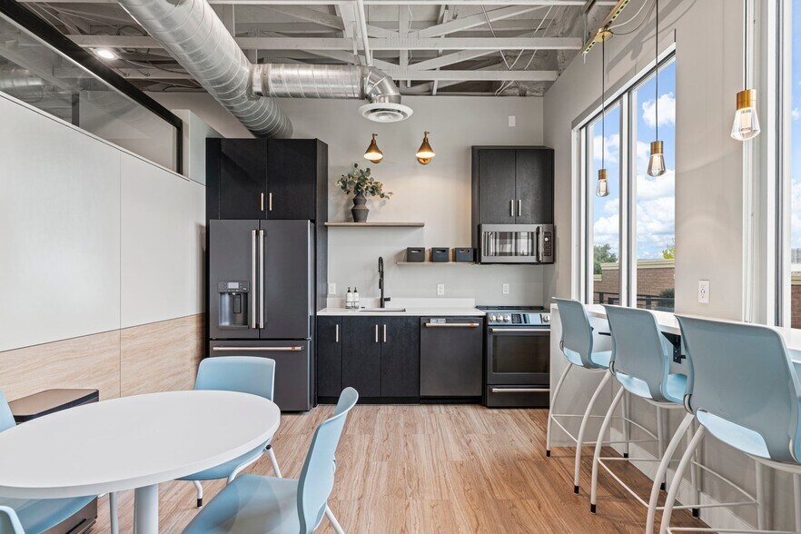 More Photos Of 178 W 13490 S, Draper Office For Lease