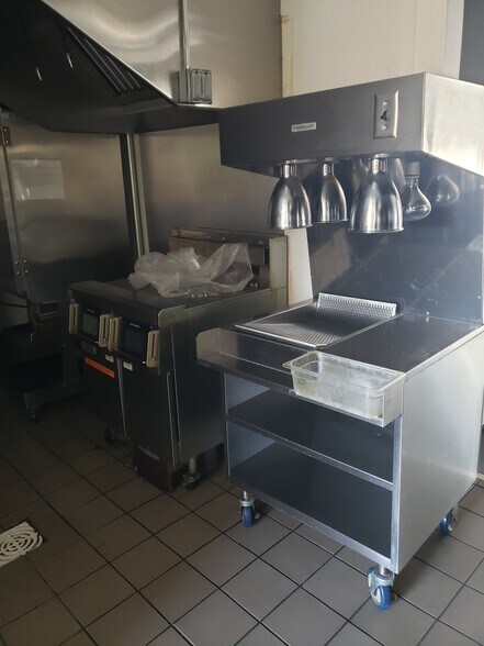 More Photos Of 229 Heritage, Lone Grove Fast Food For Sale