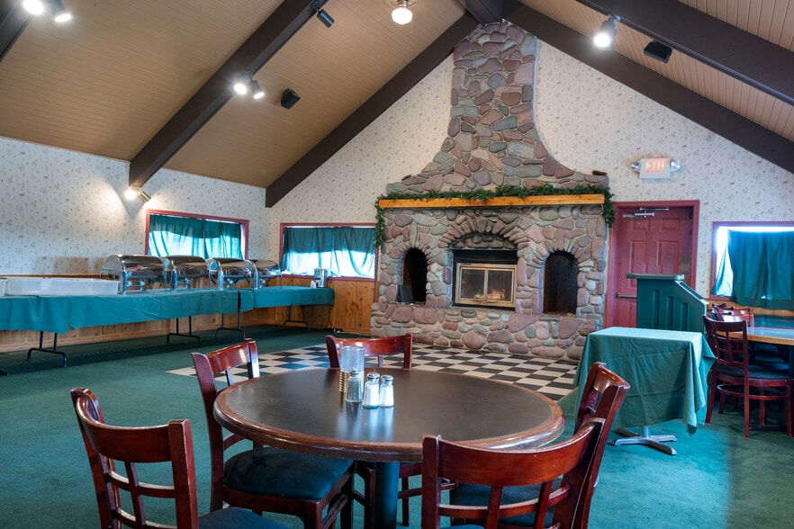 More Photos Of 3796 Us Highway 2 E, Kalispell Restaurant For Lease