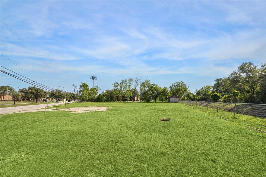 More Photos Of 0 Beamer, Houston Land For Sale