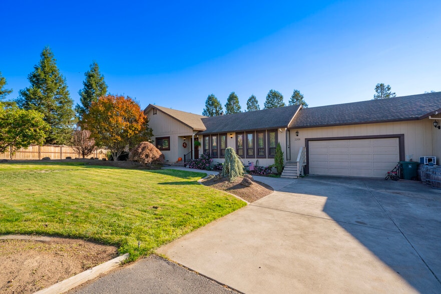 More Photos Of 2208 Olivet Rd, Santa Rosa Industrial For Sale