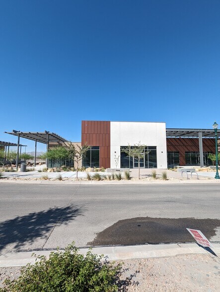 More Photos Of 360 Vin Rambla Dr, El Paso Restaurant For Lease