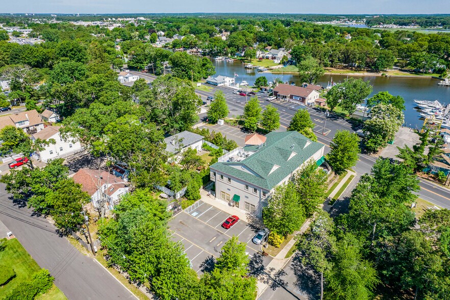 More Photos Of 807 Mantoloking Rd, Brick Office For Sale