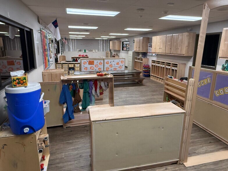 More Photos Of 5211 13th St, Lubbock Daycare Center For Sale