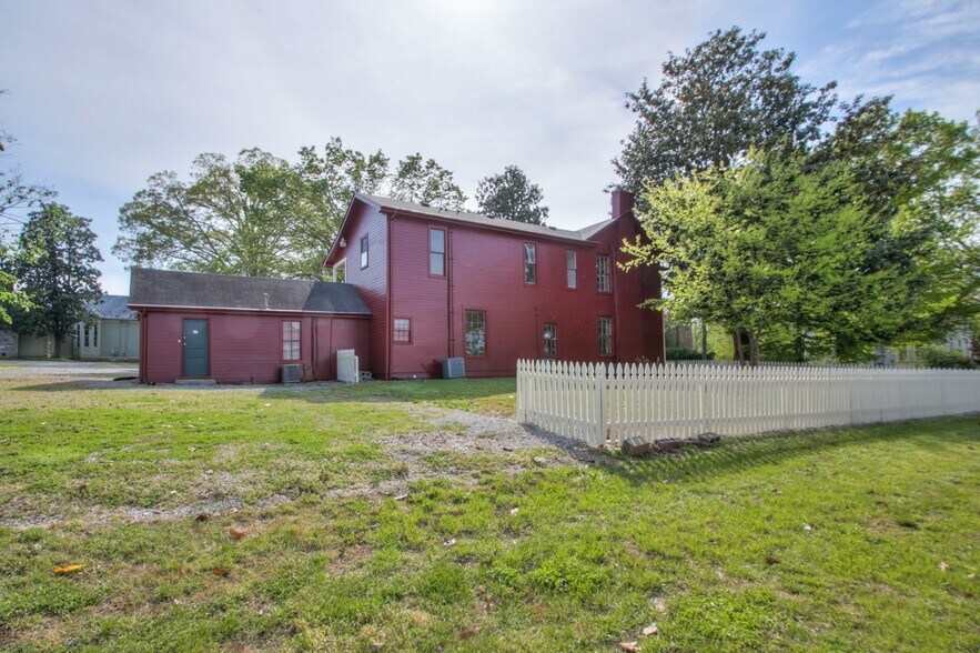 More Photos Of 5294 Main St, Spring Hill Office Residential For Sale