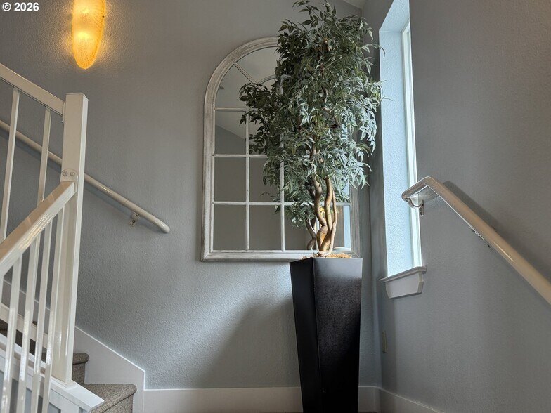 More Photos Of 937 Chetco Ave, Brookings Office Residential For Sale