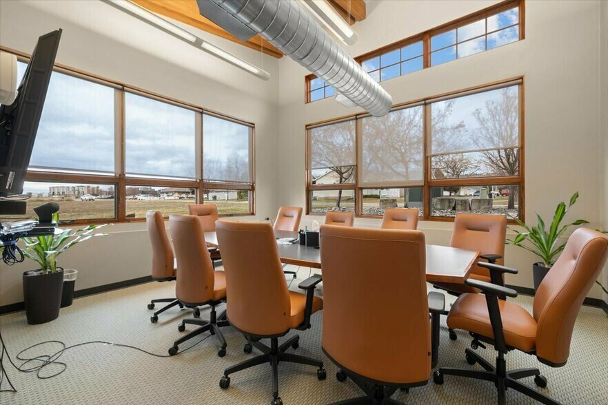 More Photos Of 1631 Zimmerman Trl, Billings Office For Sale