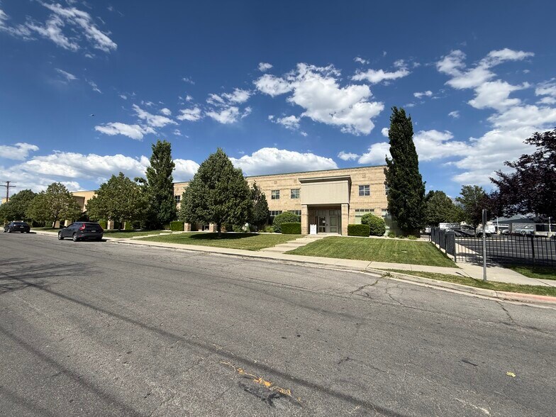 More Photos Of 7777 S Allen St, Midvale Light Manufacturing For Lease