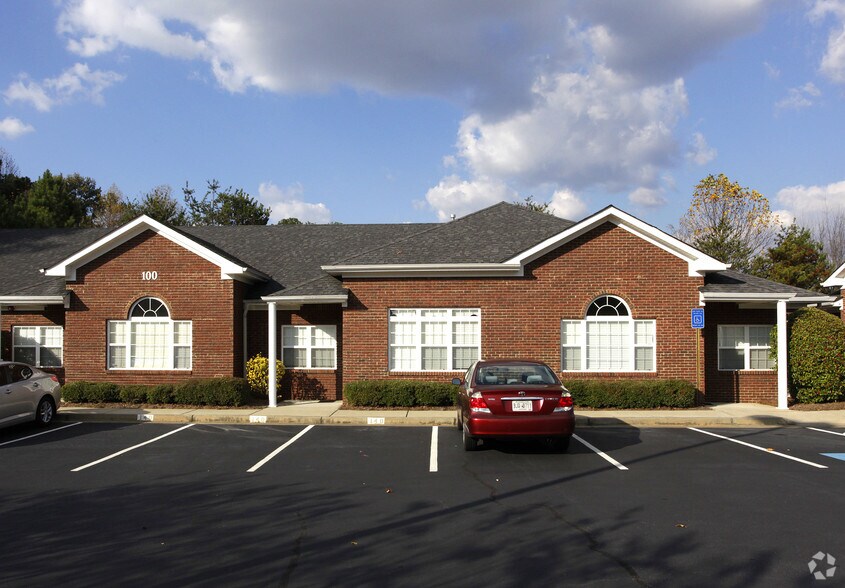 More Photos Of 1007 Weatherstone Pky, Woodstock Office For Lease
