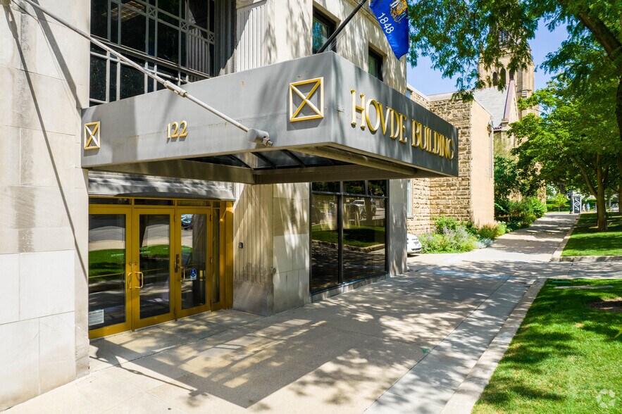 More Photos Of 122 W Washington Ave, Madison Loft Creative Space For Lease