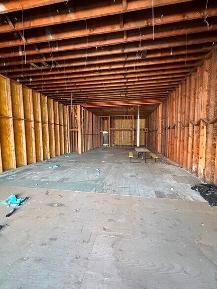 More Photos Of 219 S Bridge St, Sheridan Apartments For Sale