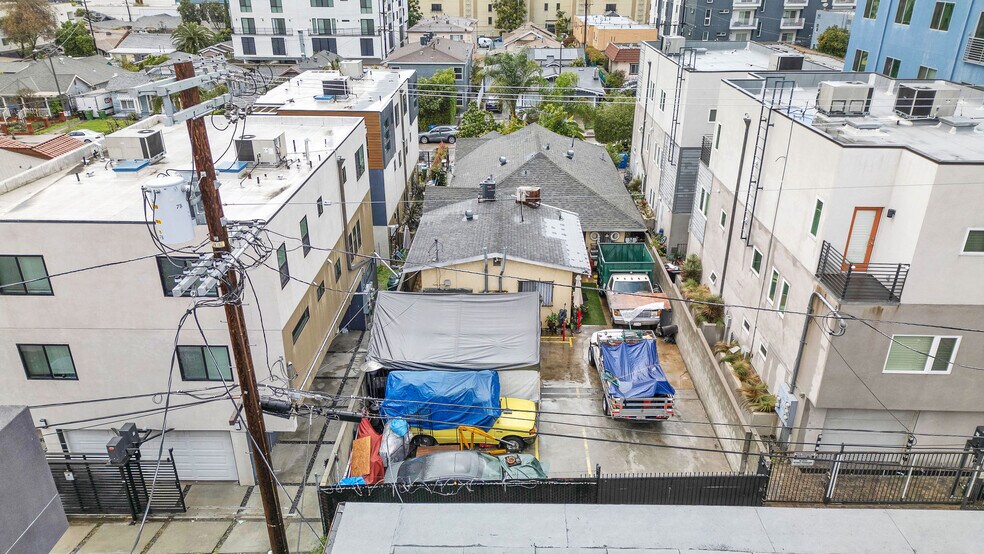 More Photos Of 644 N Serrano Ave, Los Angeles Apartments For Sale